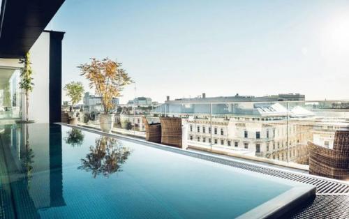 Необычные отели вены, которые можно себе позволить? 01