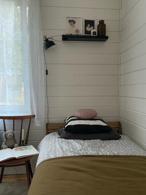 Привет.  Я женя. 08