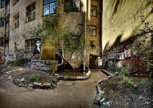 Прогулка по парадоксальной петроградке: 6 мест. 01