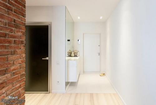 Стильный дизайн квартиры в белых тонах. 08