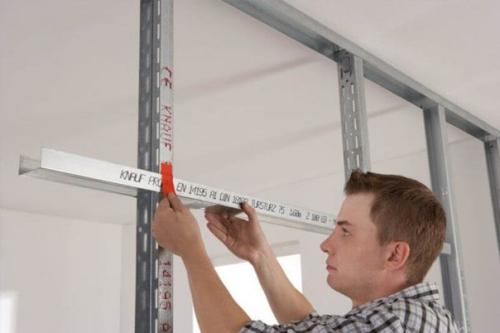 Гипсокартонная перегородка. Среди положительных качеств этого материала для создания межкомнатных перегородок можно выделить следующие: 04