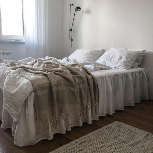 Эстетика и прекрасное сочетание мебели и декора в светлой квартире Татьяны Fenetrenord. 08