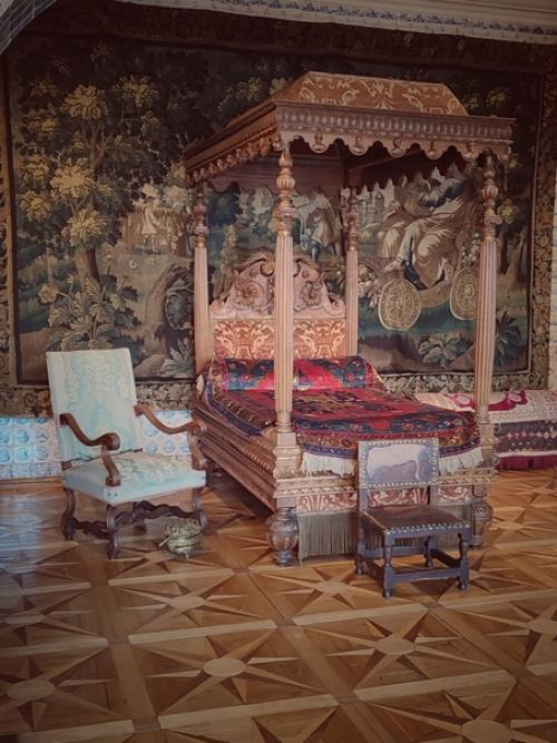 Питер на удивление солнечной теплой погодкой встретил. 03