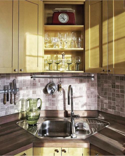 Площадь кухни 7, 5 в. м. 01