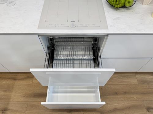 Какой кухонный гарнитур у человека, который ежедневно спасает жизни? 07