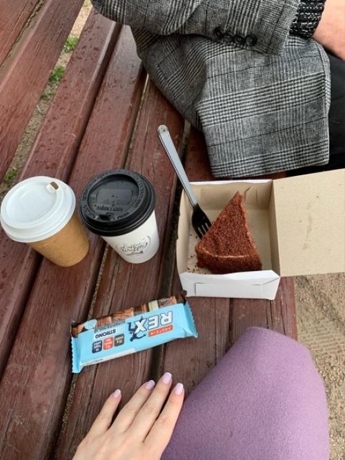 Где лучше?   За последний год мы два раза в Петербурге были. 03