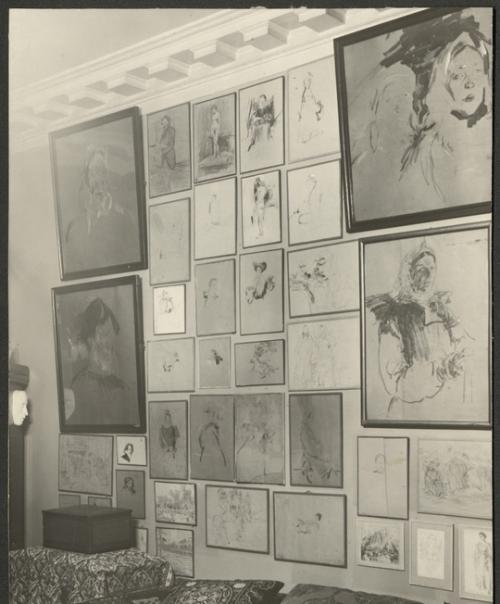 Последнюю неделю работает выставка Личная Комната Художника. 02