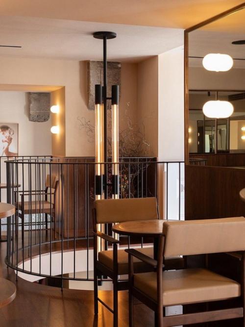 Ресторан DOP находится в центре порту, в здании бывшей штаб-квартиры банка Португалии. 05