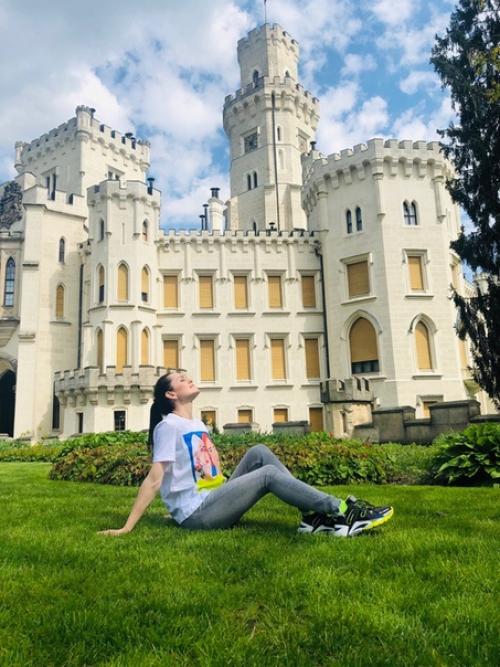 На юге Чехии, в 140км от Праги, расположен один из самых красивых и интересных замков Европы- глубока - над - влтавой. 03