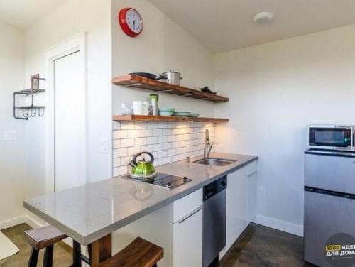 Небольшой дом. С современным оформлением. 03