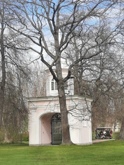 Ученик 7 А класса Николай манаков посетил ораниенбаум - дворцово-парковый ансамбль на южном берегу финского залива. 03