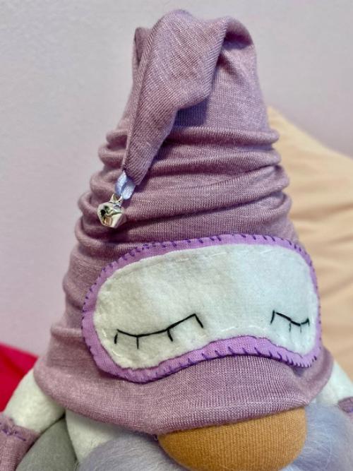 Около трети всей своей жизни человек спит и видит сны. 04