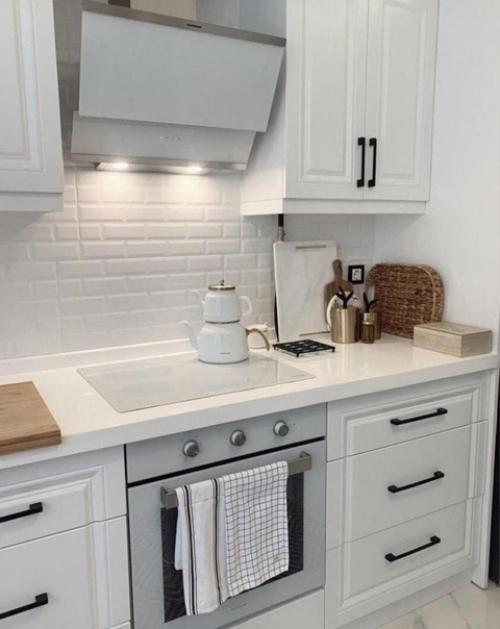 Современная кухня. В светлых тонах. 03