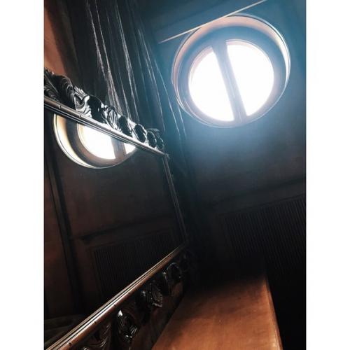 Вчера была очень длинная экскурсия и начали мы ее с дачи Сталина в Абхазии на холодной речке. 04