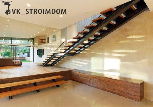 Мы обустраиваем дизайн лестницы в доме на второй этаж. 05