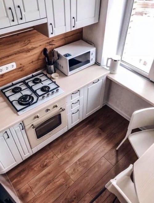 Простая и лаконичная кухня в типовой планировке, которая в свои 5 кв. 02