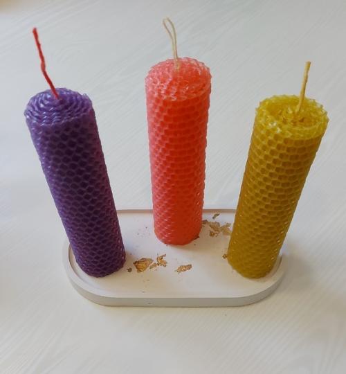 Целебные свойства пчелиного воска с древних времен известны. 03