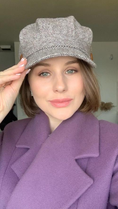 Где лучше?   За последний год мы два раза в Петербурге были. 02