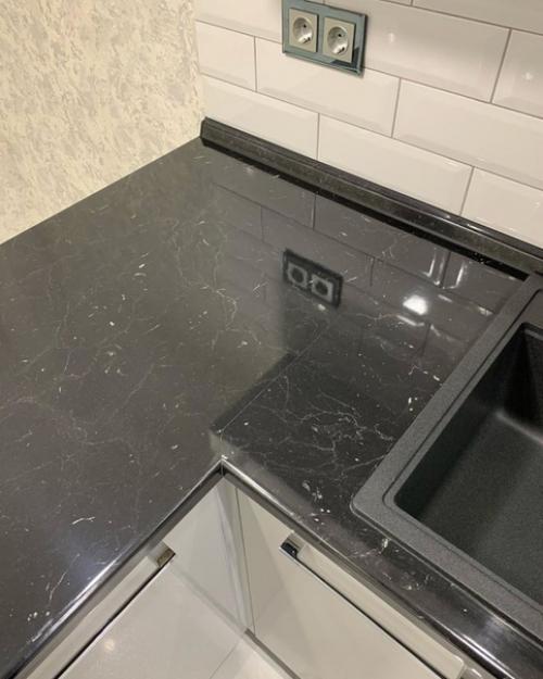 У молодой семьи получилась прекрасная функциональная кухня. 07