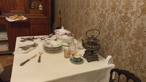 Суббота.  Денёк - огонёк - солнечно и тепло. 05