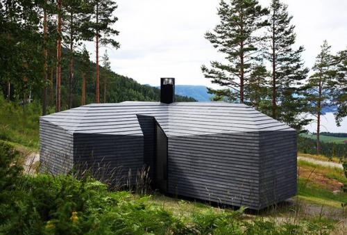 Дом для отдыха на берегу озера в Норвегии. 07