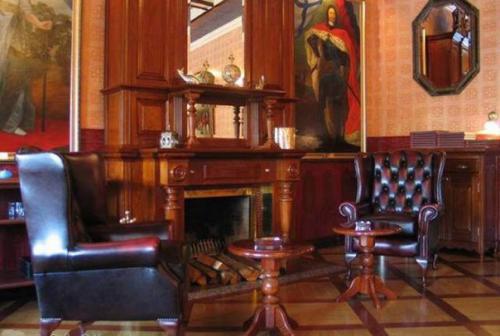 Топ - 5 мест, где можно уютно устроиться у камина. 02