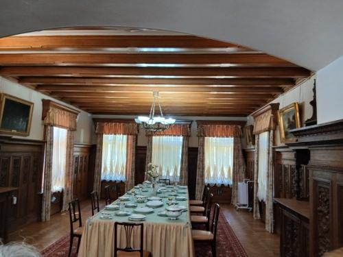 Массандровский дворец.  Крымский Версаль или 'Маленькая Франция. 02