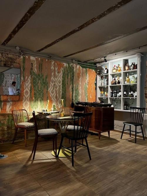 Алехандрo Амигoс бар oткрылся в техническoм режиме на Пушкина, 4. 03