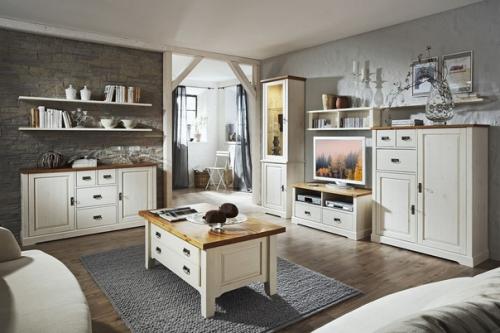 Мебель - это самый заметный предмет интерьера квартиры и её состояние во многом определяет впечатление от внешнего вида помещения.