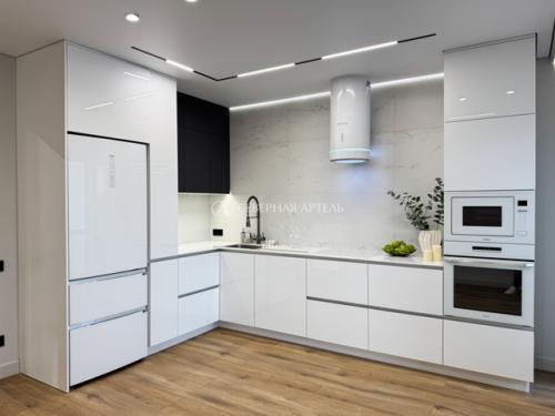 Какой кухонный гарнитур у человека, который ежедневно спасает жизни? 01