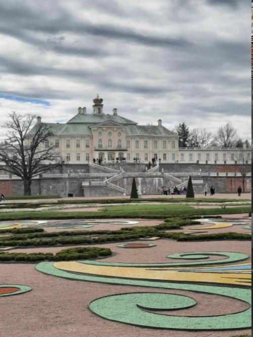 Ученик 7 А класса Николай манаков посетил ораниенбаум - дворцово-парковый ансамбль на южном берегу финского залива. 01