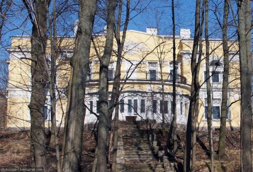 Сохранившаяся дача - особняк купца Кудрявцева в озерках. 02 Сохранившаяся дача - особняк купца Кудрявцева в озерках. 02