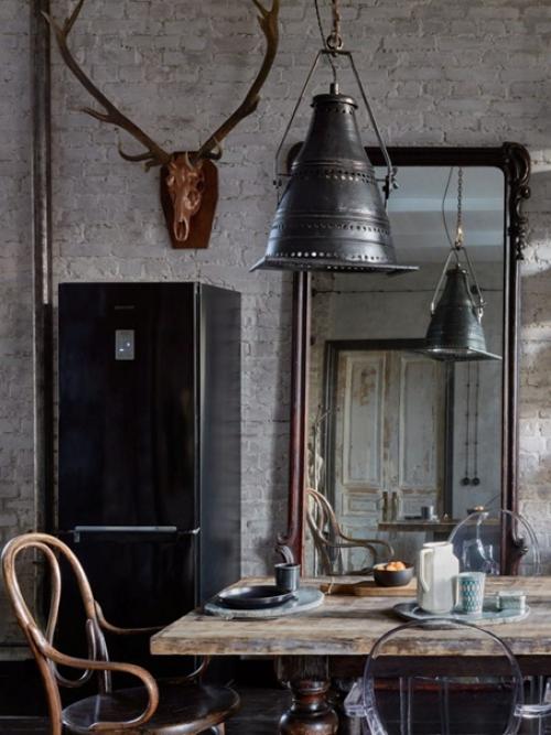 Квартира с видом на готический собор в Москве. 03