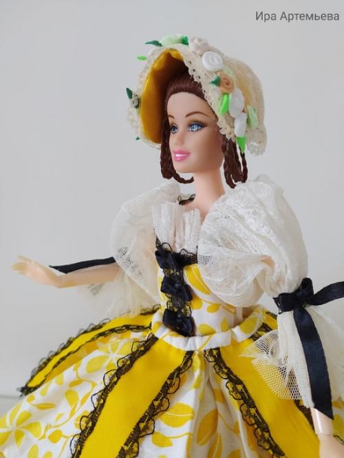 Кукла - грелка на чайник - традиционное русское украшение стола и интерьера гостиной. 01