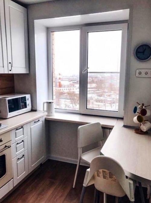 Простая и лаконичная кухня в типовой планировке, которая в свои 5 кв. 03