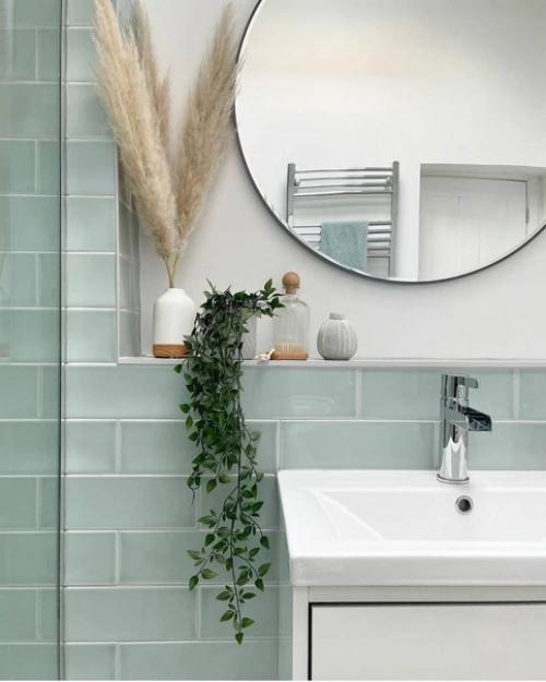 Совмещенный санузел с душевой в загородном доме. 03