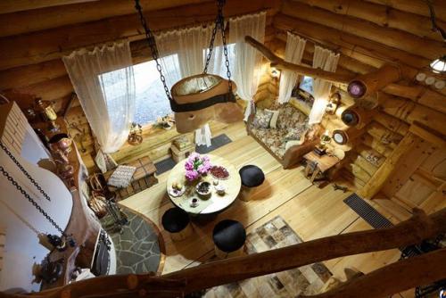 Дачный дом, построенный без единого гвоздя, представило архитектурное бюро столицы. 06