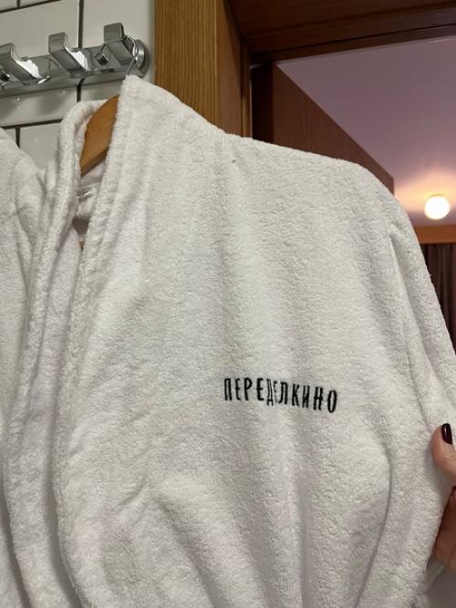 Ванная комната в номере улучшенной категории в гостинице Переделкино. 05