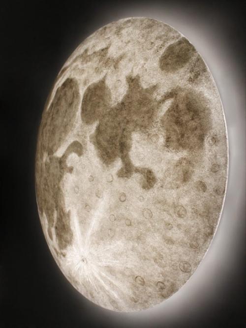 Уникальное украшение интерьера - настенный светильник луна 80 см. 04