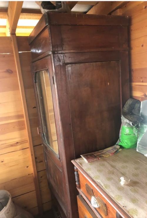 Предыстория.  Мне старенький шкаф с дачей вместе достался. 02