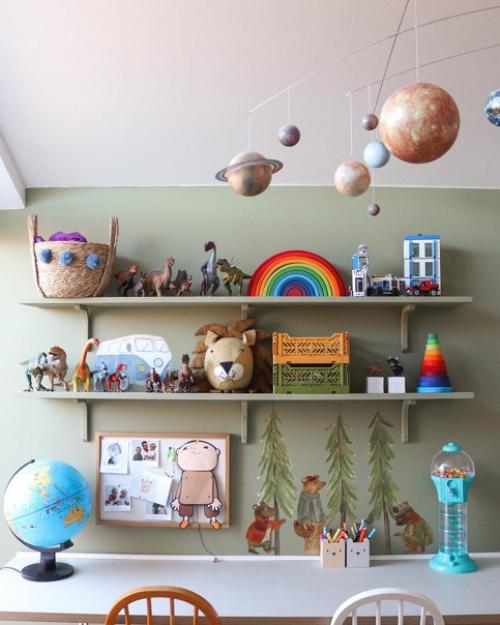 Детали датского дома с кирпичной стеной в спальне и очаровательными детскими комнатами. 04