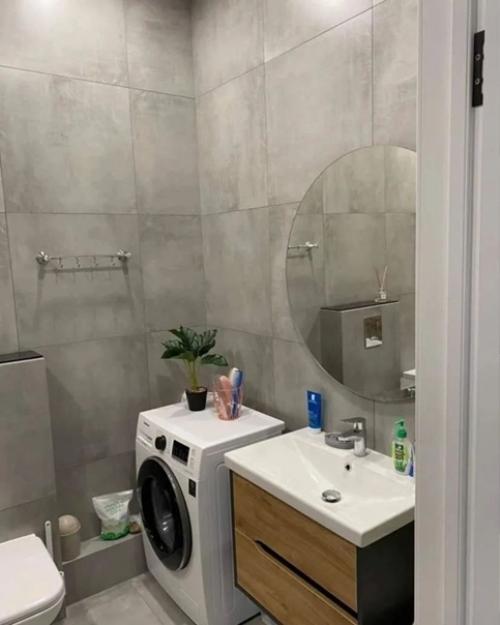 Трехкомнатная квартира, потолки 3 метра, ремонт окончен недавно. 07