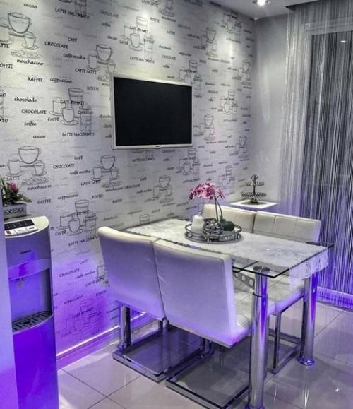 Прекрасный пример того, что серый цвет интерьера не всегда смотрится скучно. 01