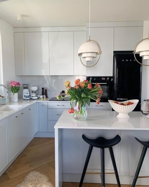 Хозяйка этого прекрасного дома мечтала жить в Париже, но решила построить дом в Гдыне. 08