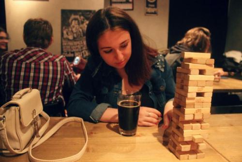 Я со своим готичным образом хорошо вписалась в интерьер булгаковской квартиры. 02