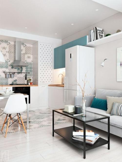 На первый взгляд этот интерьер спокойным и демократичным кажется. 02