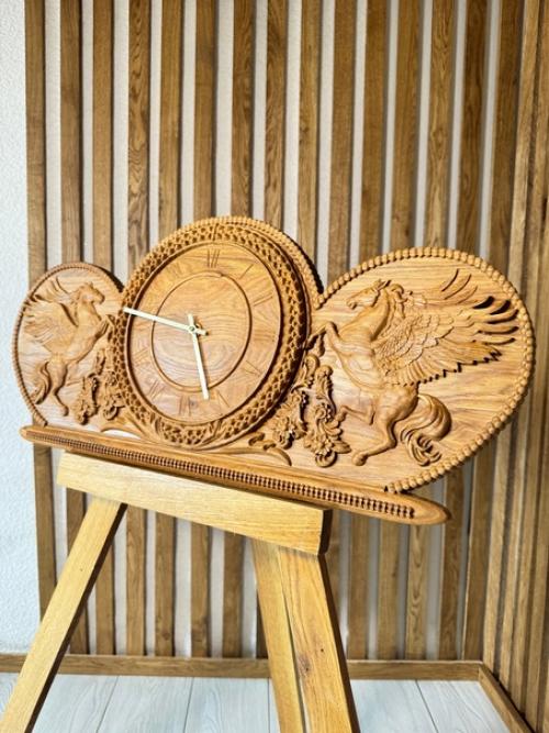 Часы из натурального дерева - дуб. 01