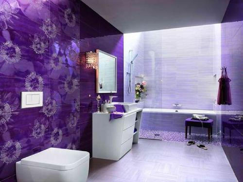 Фиолетовая ванная комната с фото