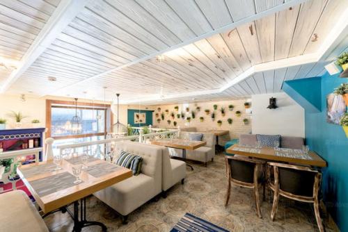 Топ - 5 лучших заведений на московском проспекте. 04 Топ - 5 лучших заведений на московском проспекте. 04