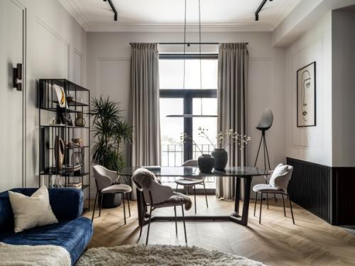 Современный интерьер с элементами исторического стиля в квартире сталинского дома, построенного в 1952 году. 05